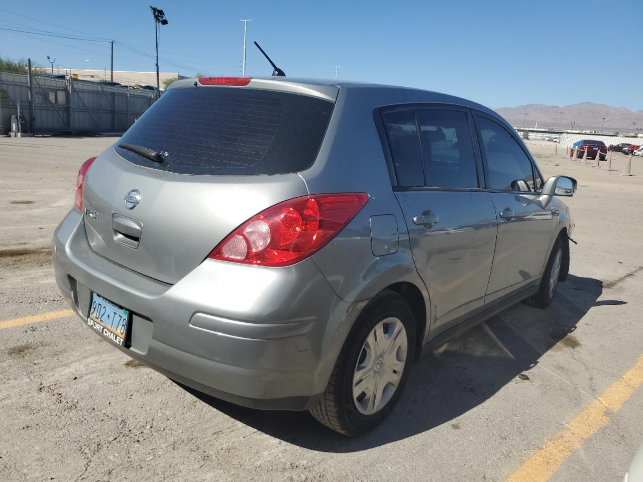 2010 NISSAN VERSA