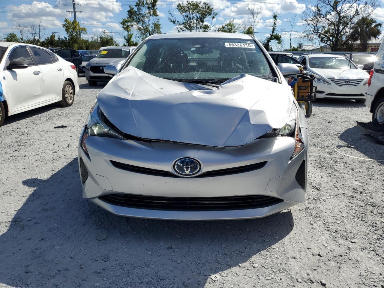 2017 TOYOTA PRIUS