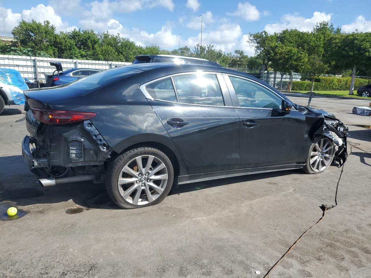 2019 MAZDA 3