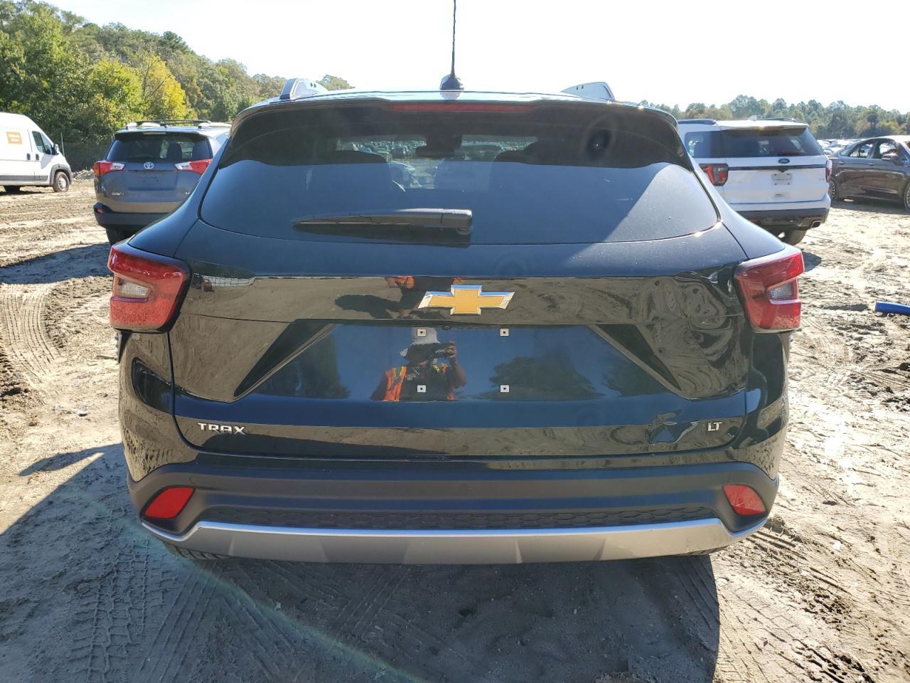 2025 CHEVROLET TRAX