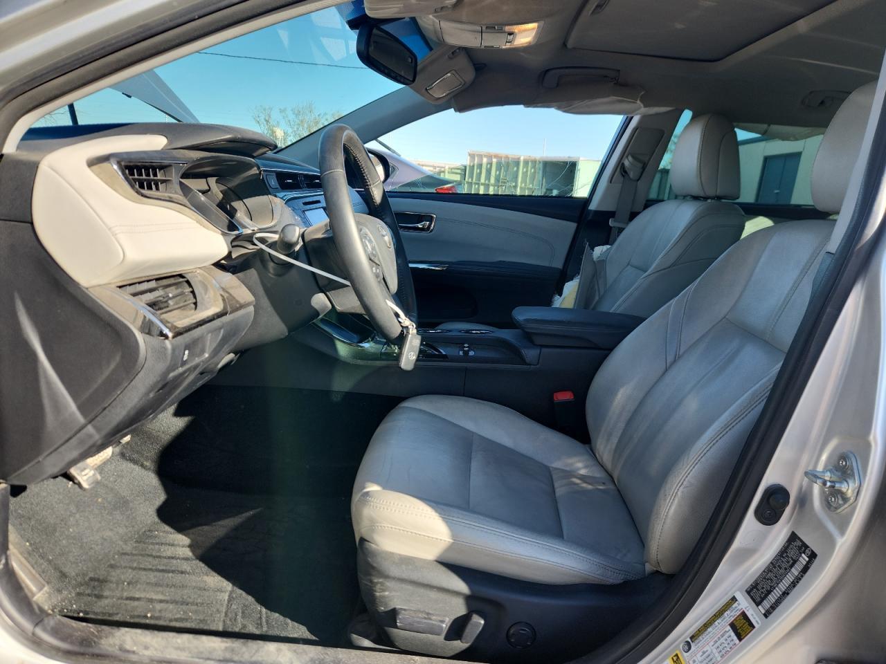 2013 TOYOTA Avalon