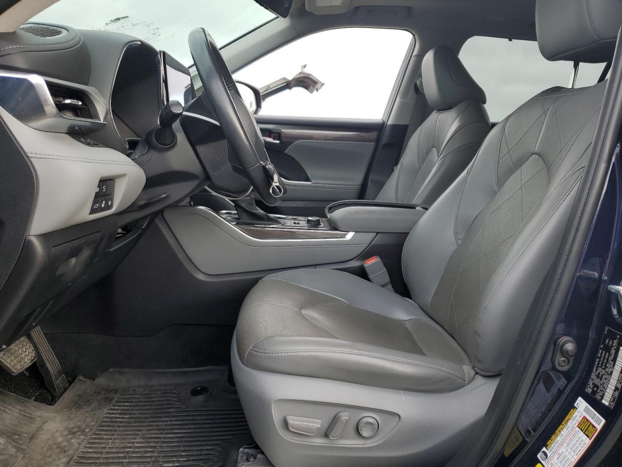 2022 TOYOTA HIGHLANDER