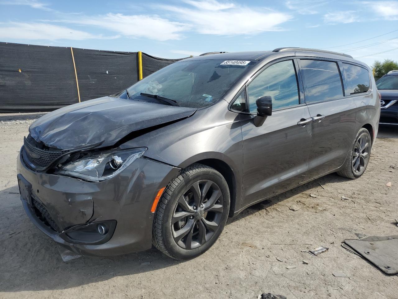 2019 CHRYSLER Pacifica