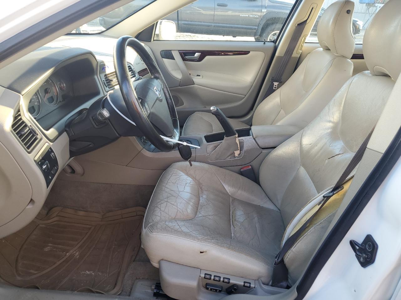 2004 VOLVO S60