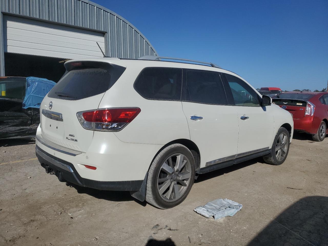 2015 NISSAN PATHFINDER