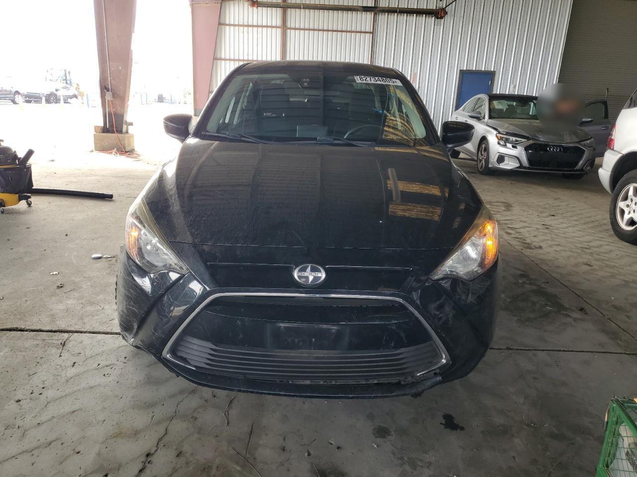2016 TOYOTA SCION