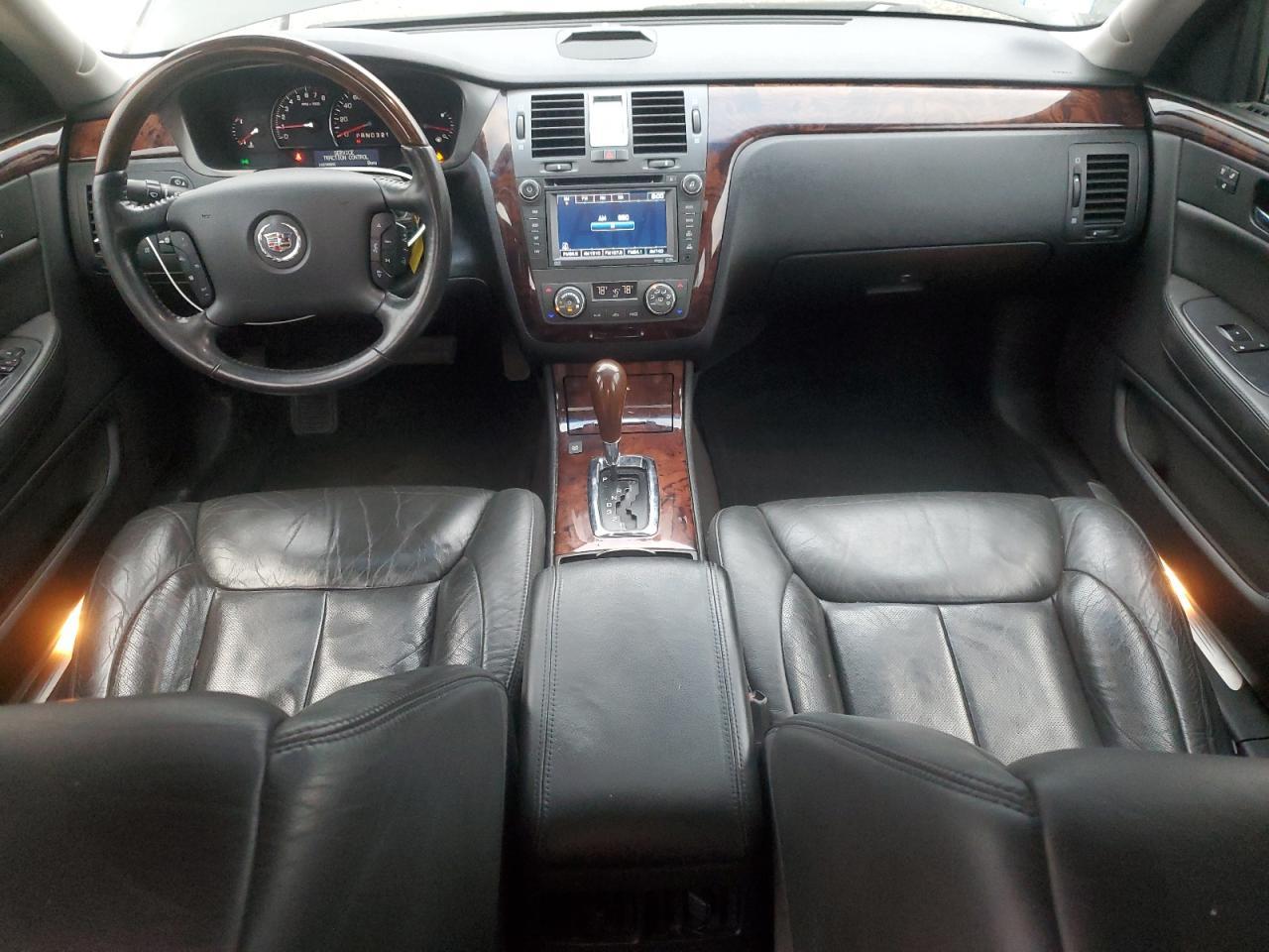 2011 CADILLAC DTS