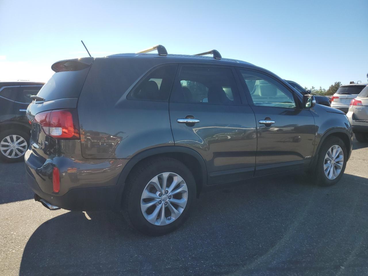 2015 KIA SORENTO
