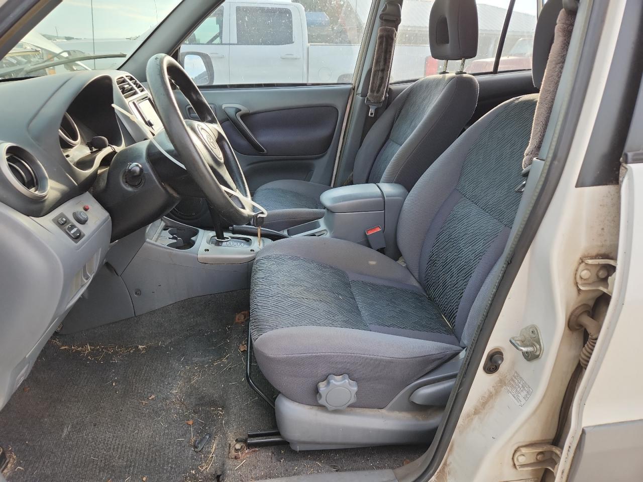 2002 TOYOTA RAV4