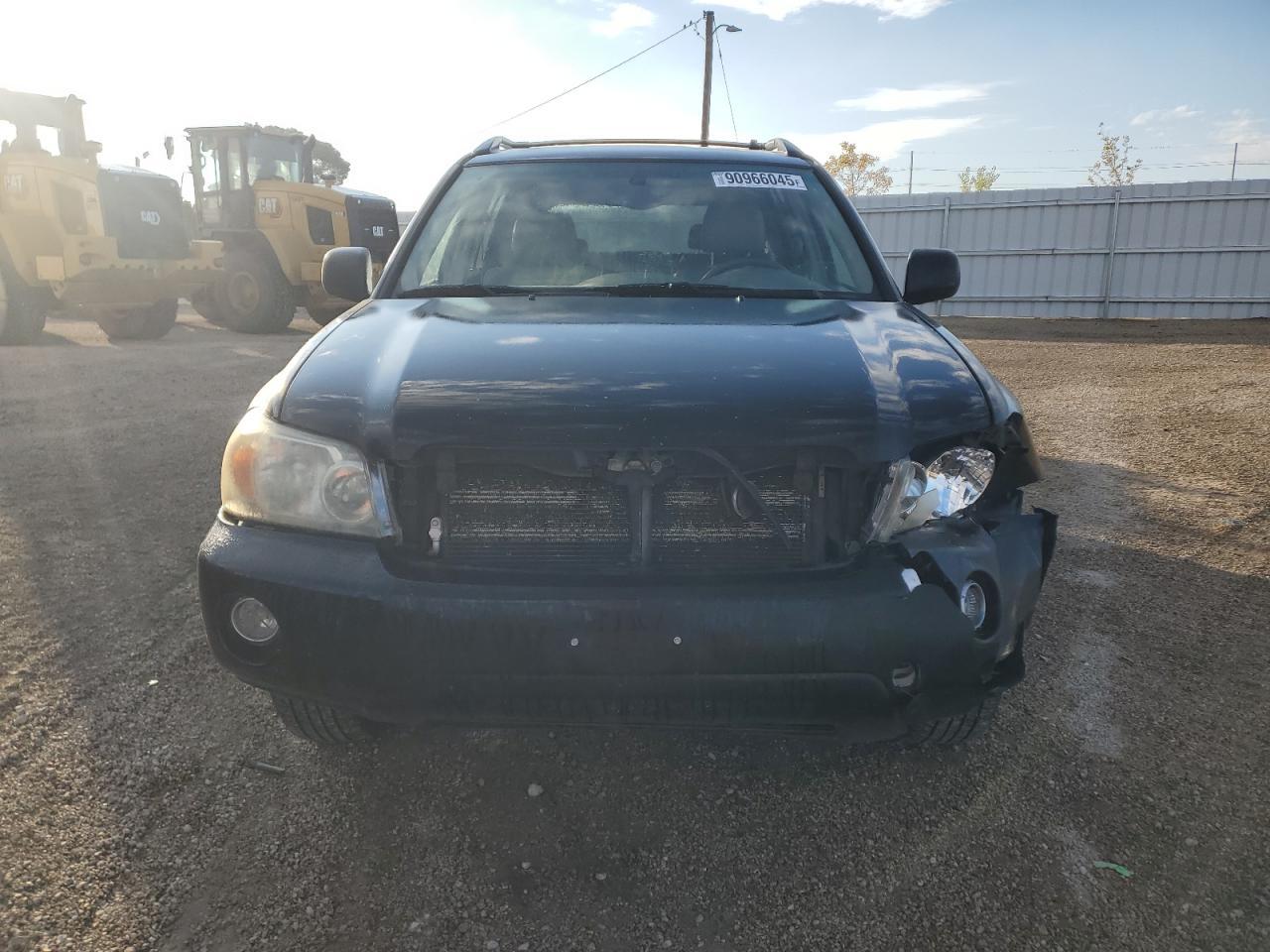 2005 TOYOTA HIGHLANDER