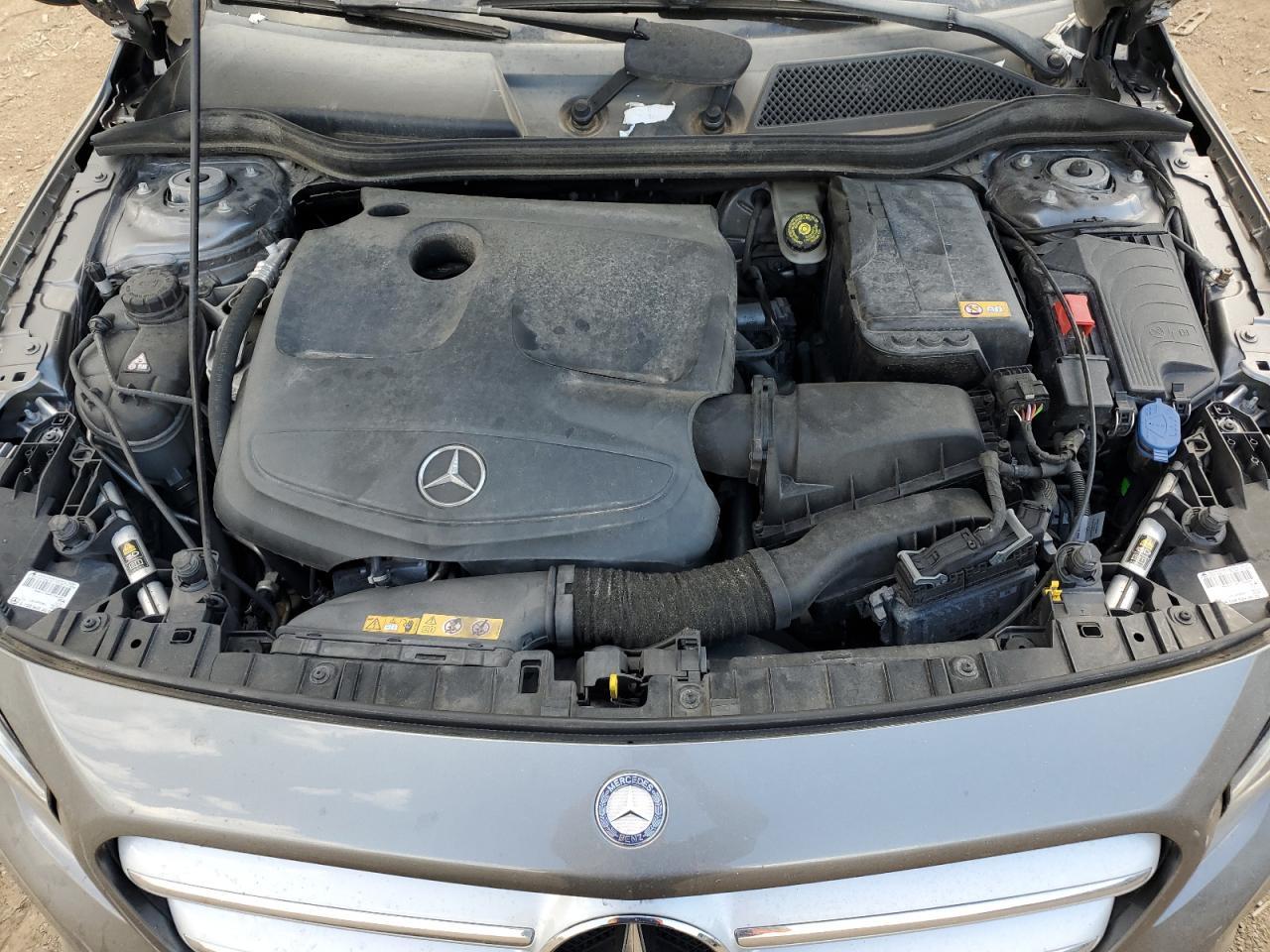 2015 MERCEDES-BENZ GLA-Class