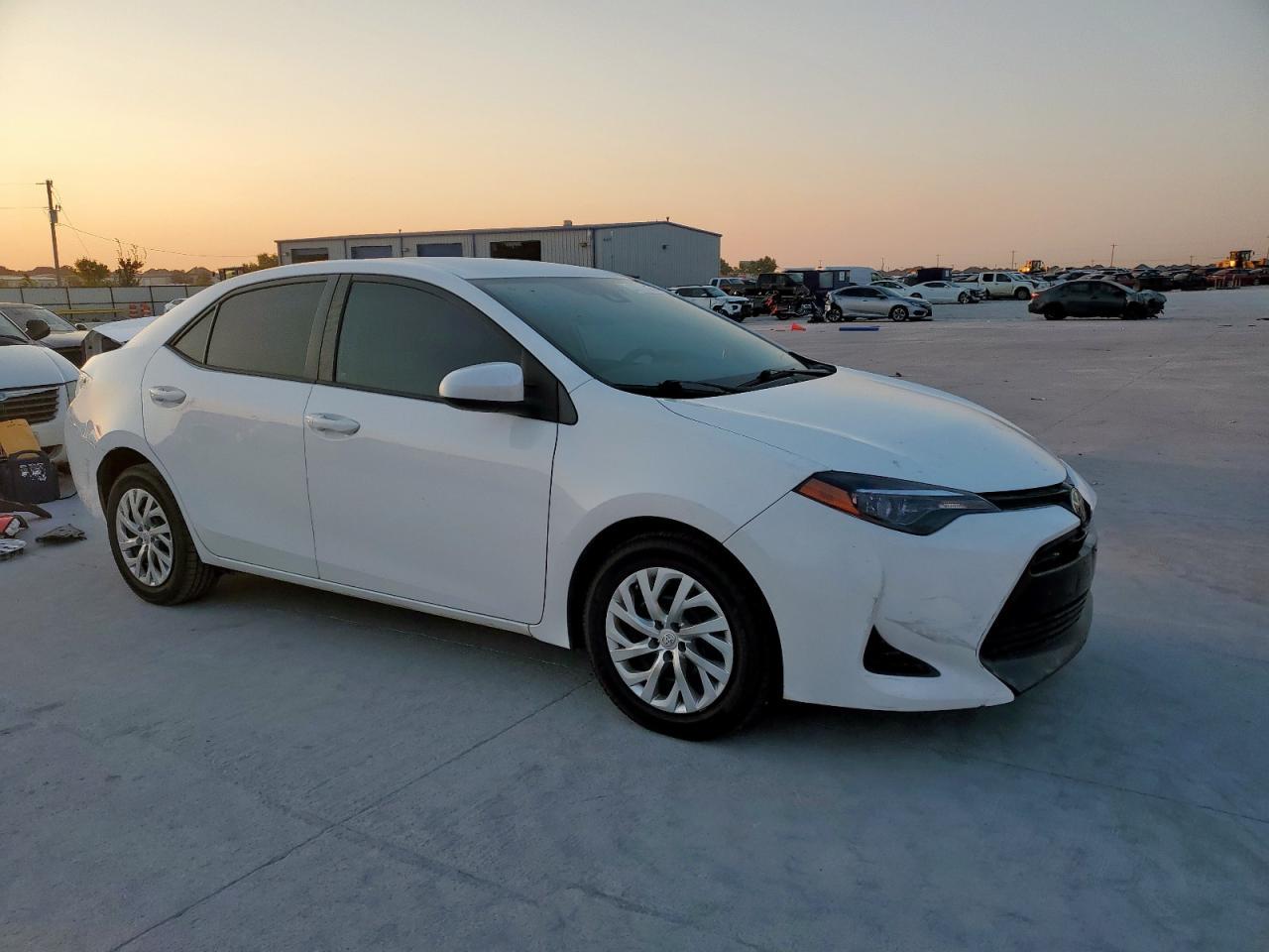 2017 TOYOTA COROLLA