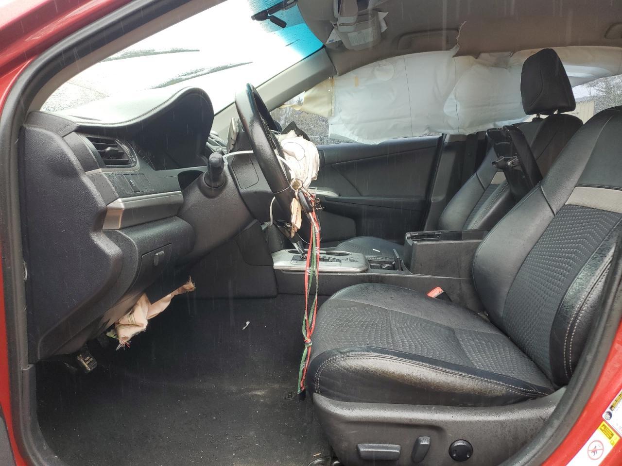 2014 TOYOTA CAMRY