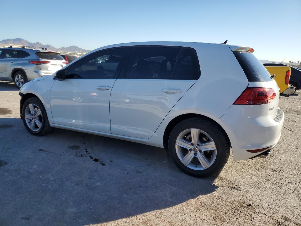 2015 VOLKSWAGEN GOLF