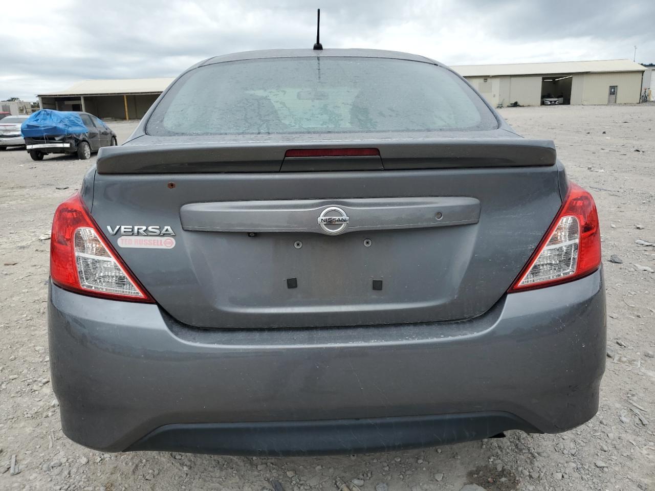 2019 NISSAN VERSA