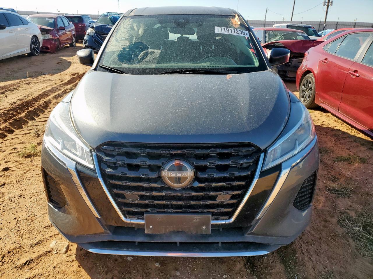 2022 NISSAN KICKS