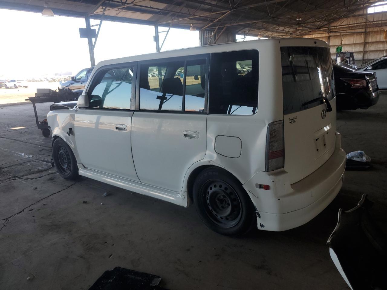 2005 TOYOTA SCION