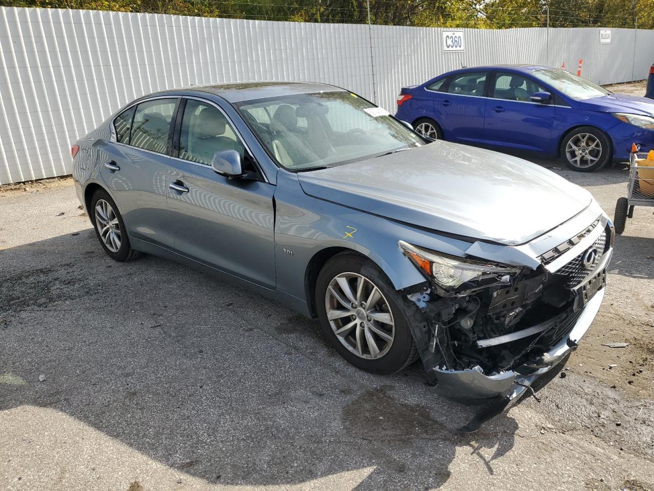 2016 INFINITI Q50