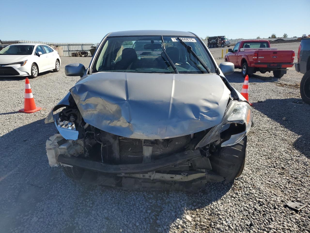 2011 NISSAN VERSA