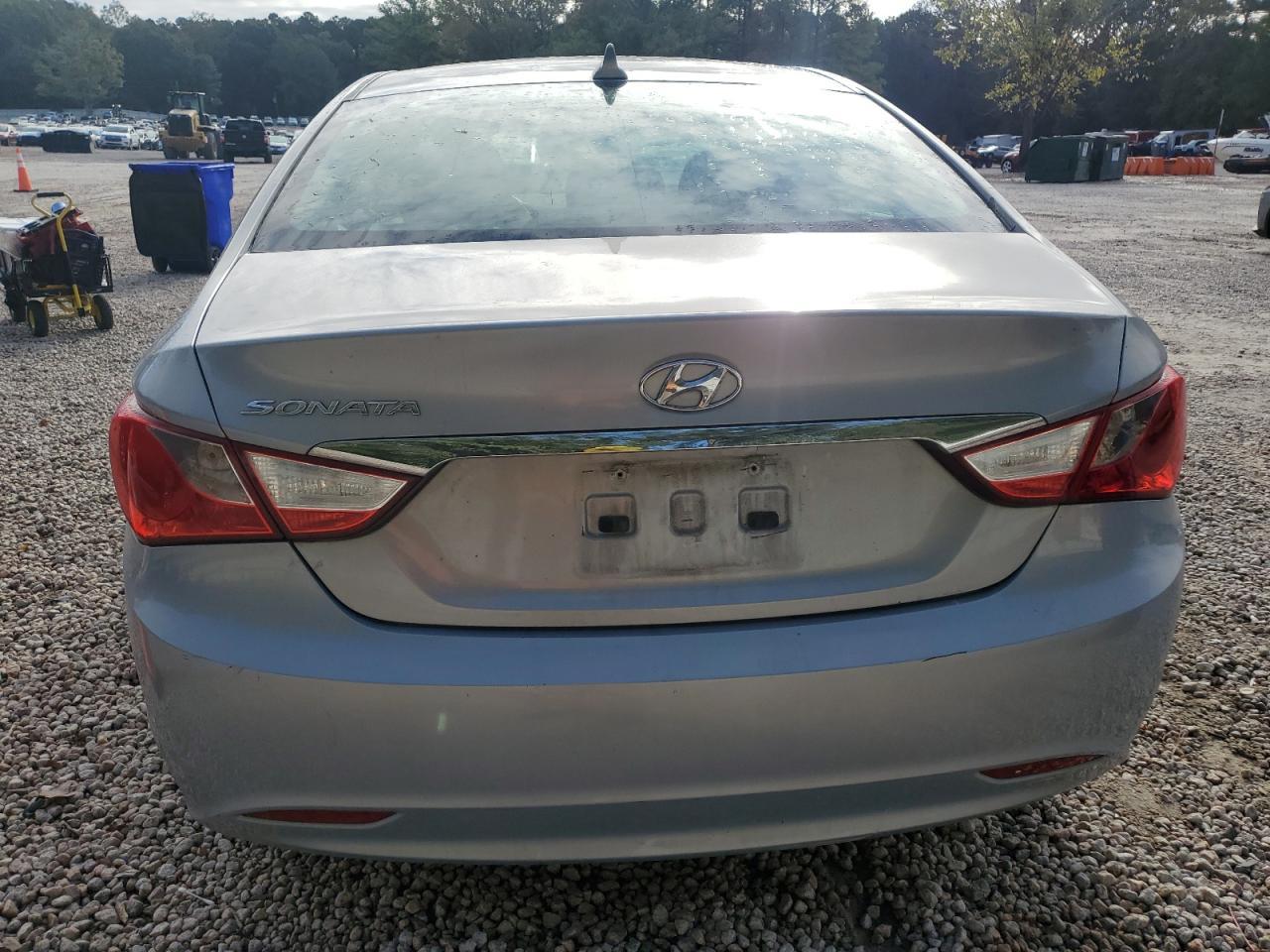 2011 HYUNDAI SONATA