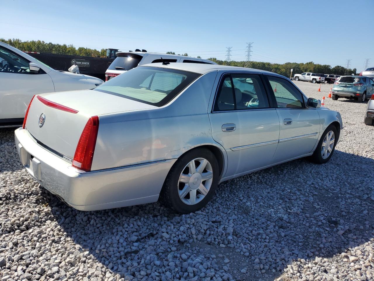 2006 CADILLAC DTS