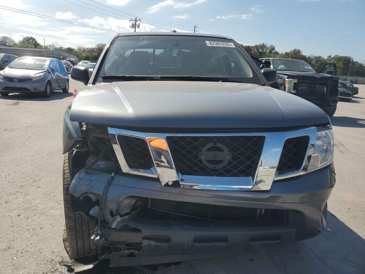 2017 NISSAN Frontier