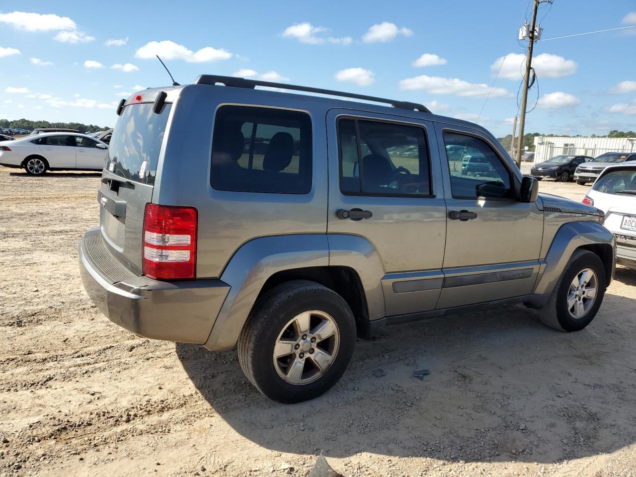 2012 JEEP Liberty