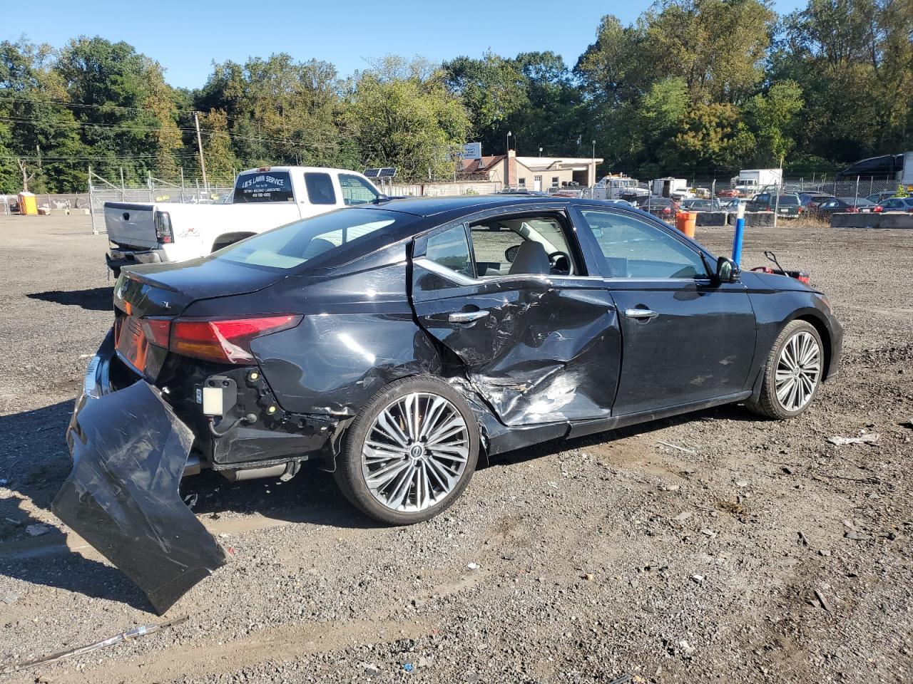 2023 NISSAN ALTIMA