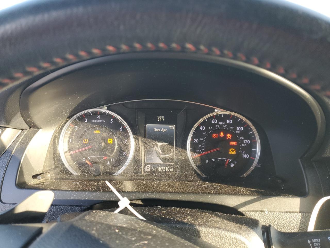 2016 TOYOTA CAMRY