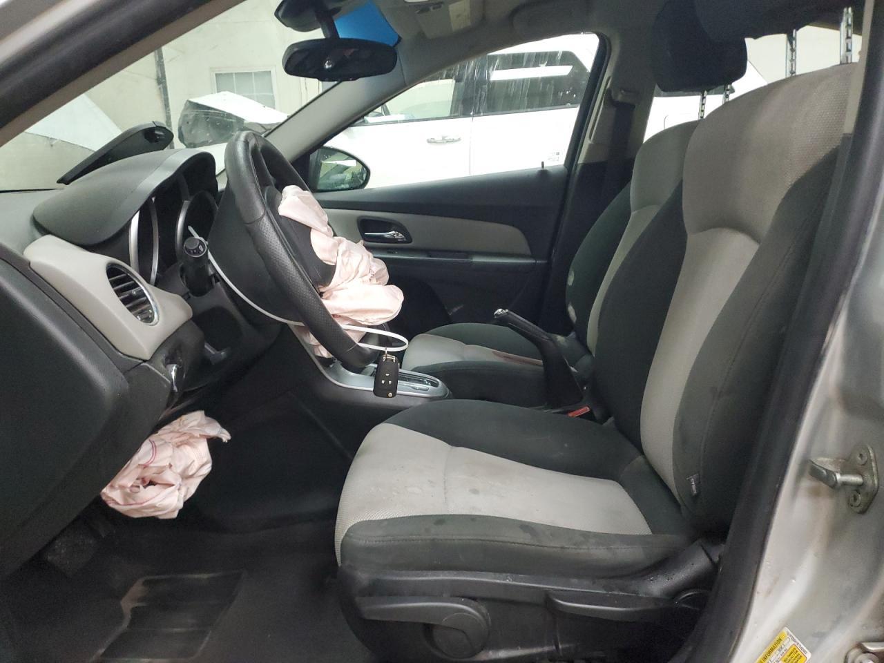 2011 CHEVROLET CRUZE