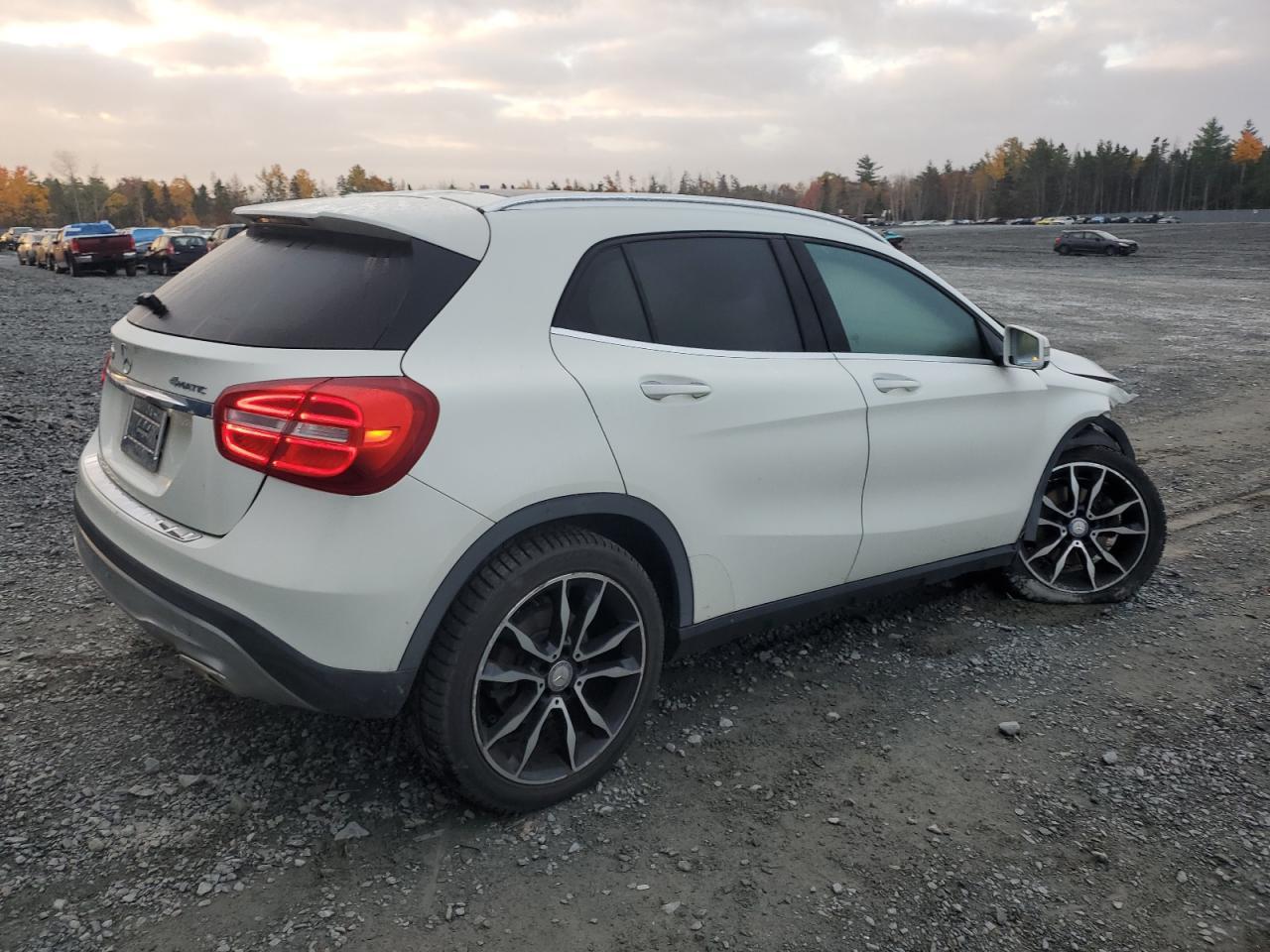 2017 MERCEDES-BENZ GLA-Class