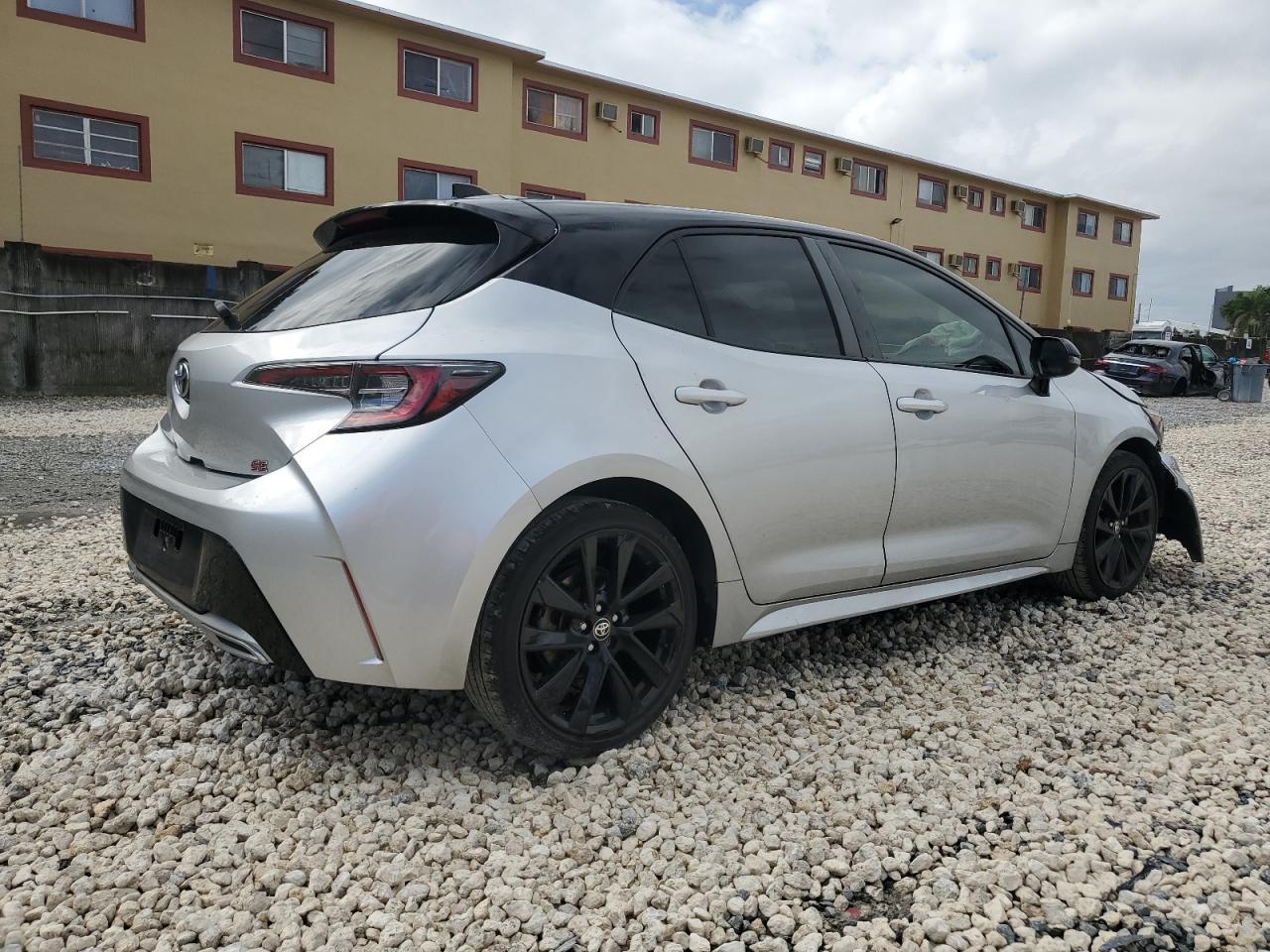 2022 TOYOTA COROLLA