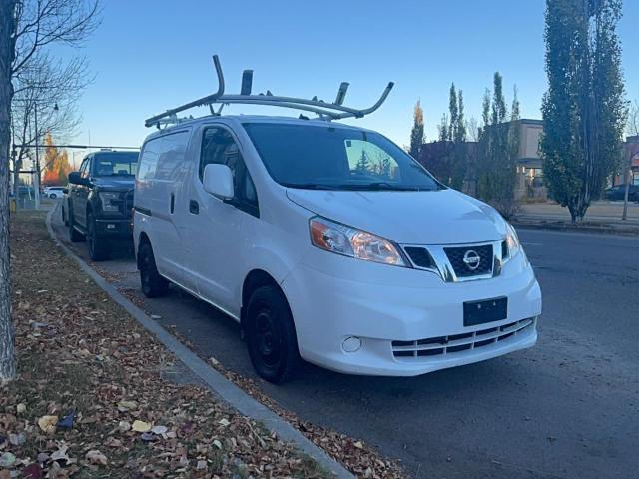 2015 NISSAN NV 200
