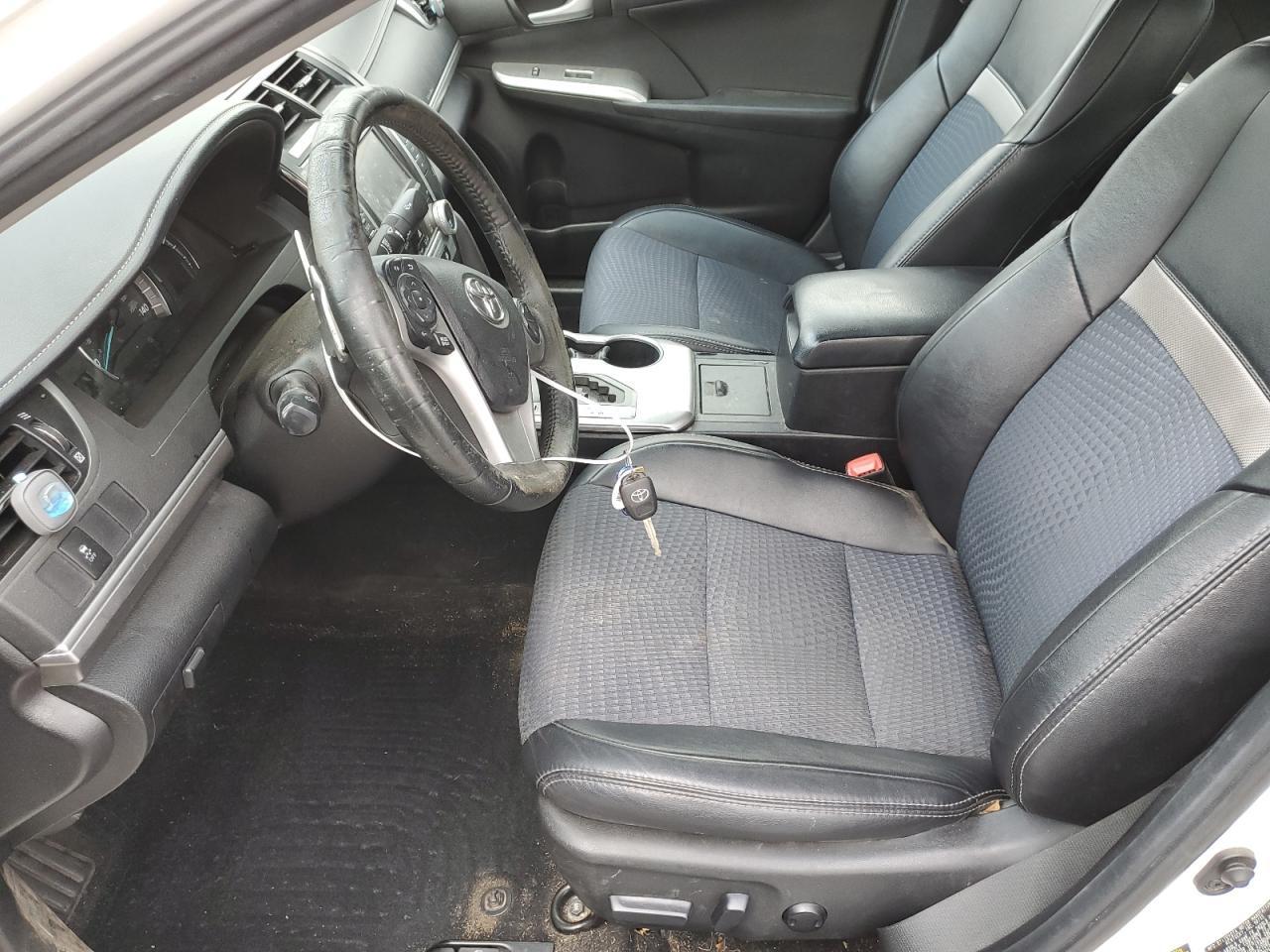 2014 TOYOTA CAMRY