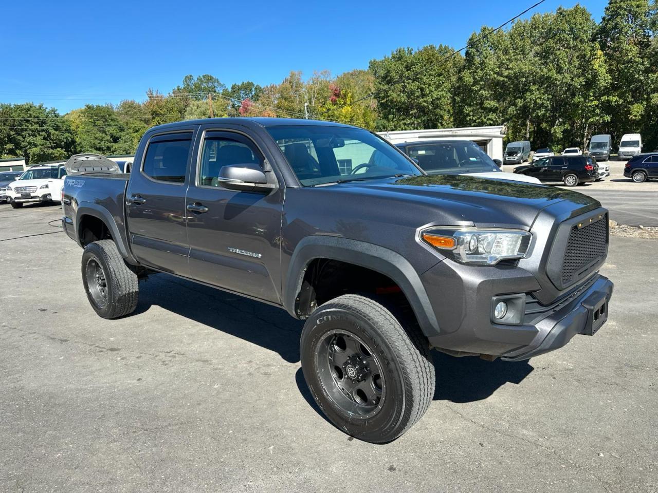 2017 TOYOTA TACOMA