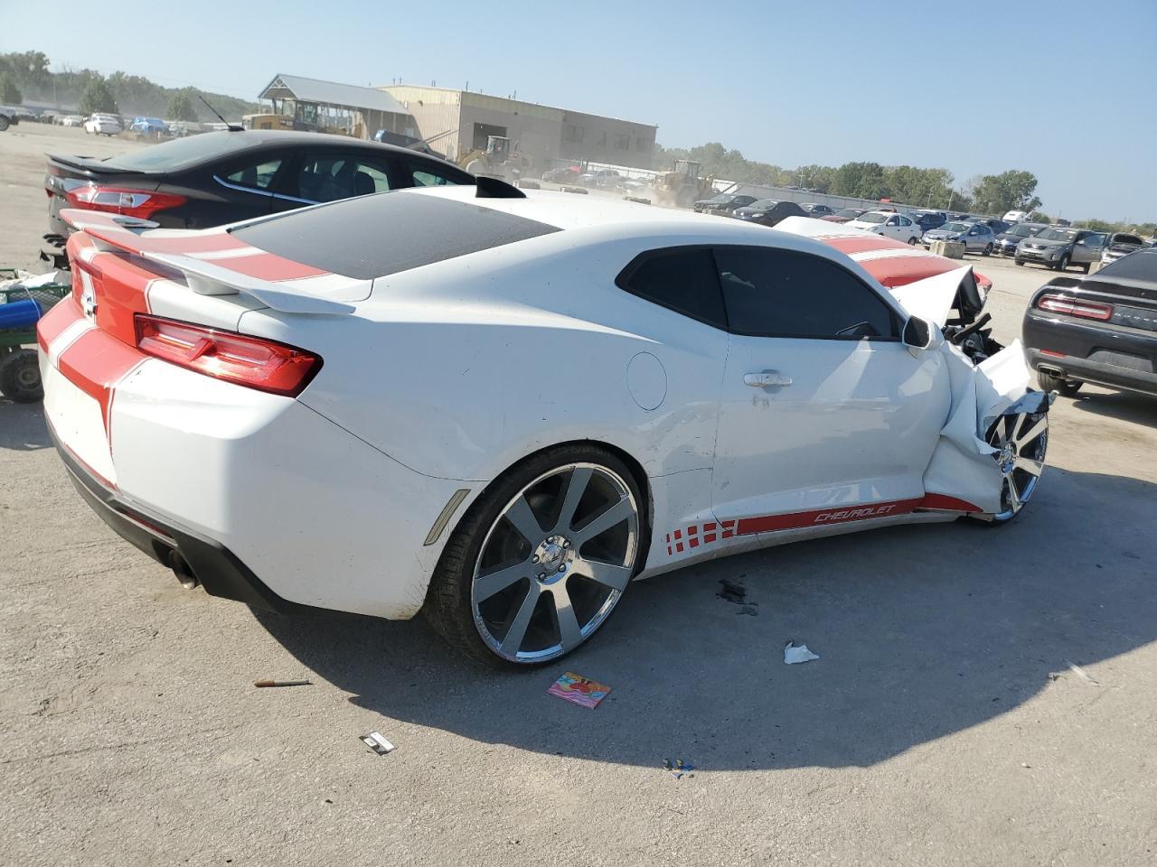 2017 CHEVROLET Camaro
