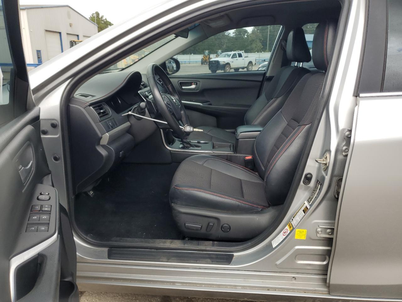 2016 TOYOTA CAMRY