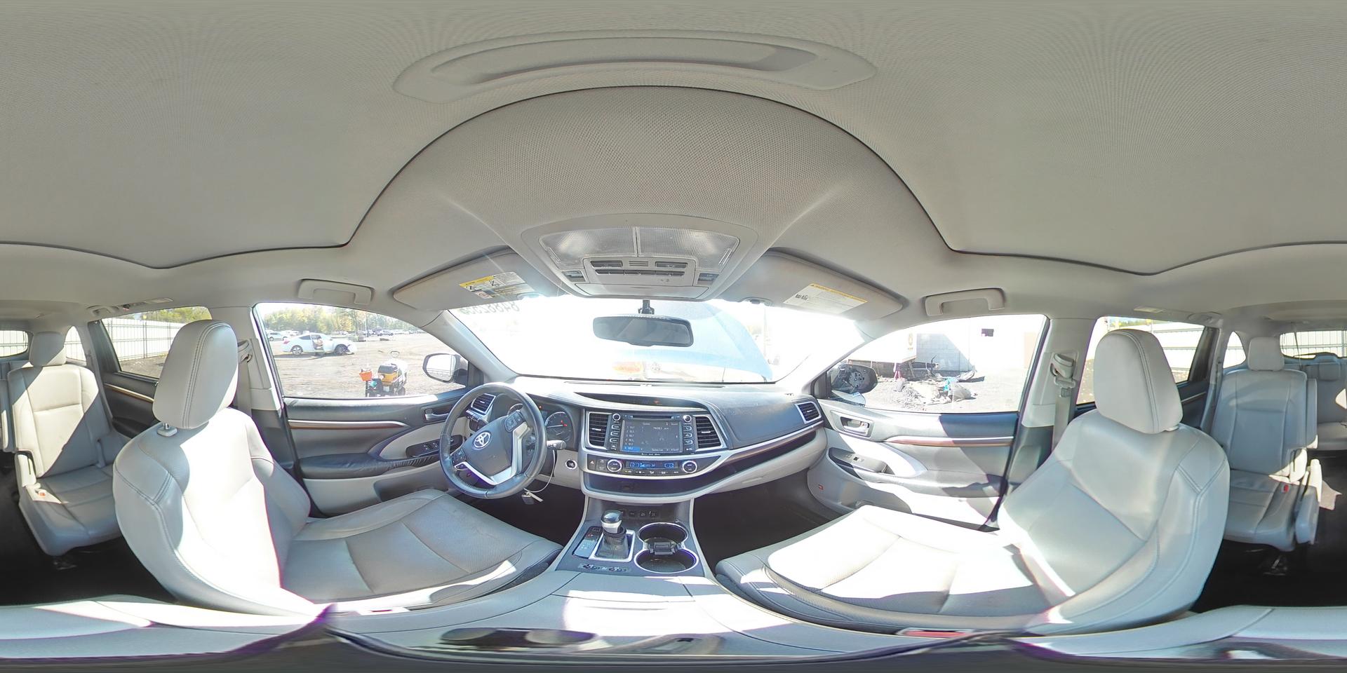 2016 TOYOTA HIGHLANDER
