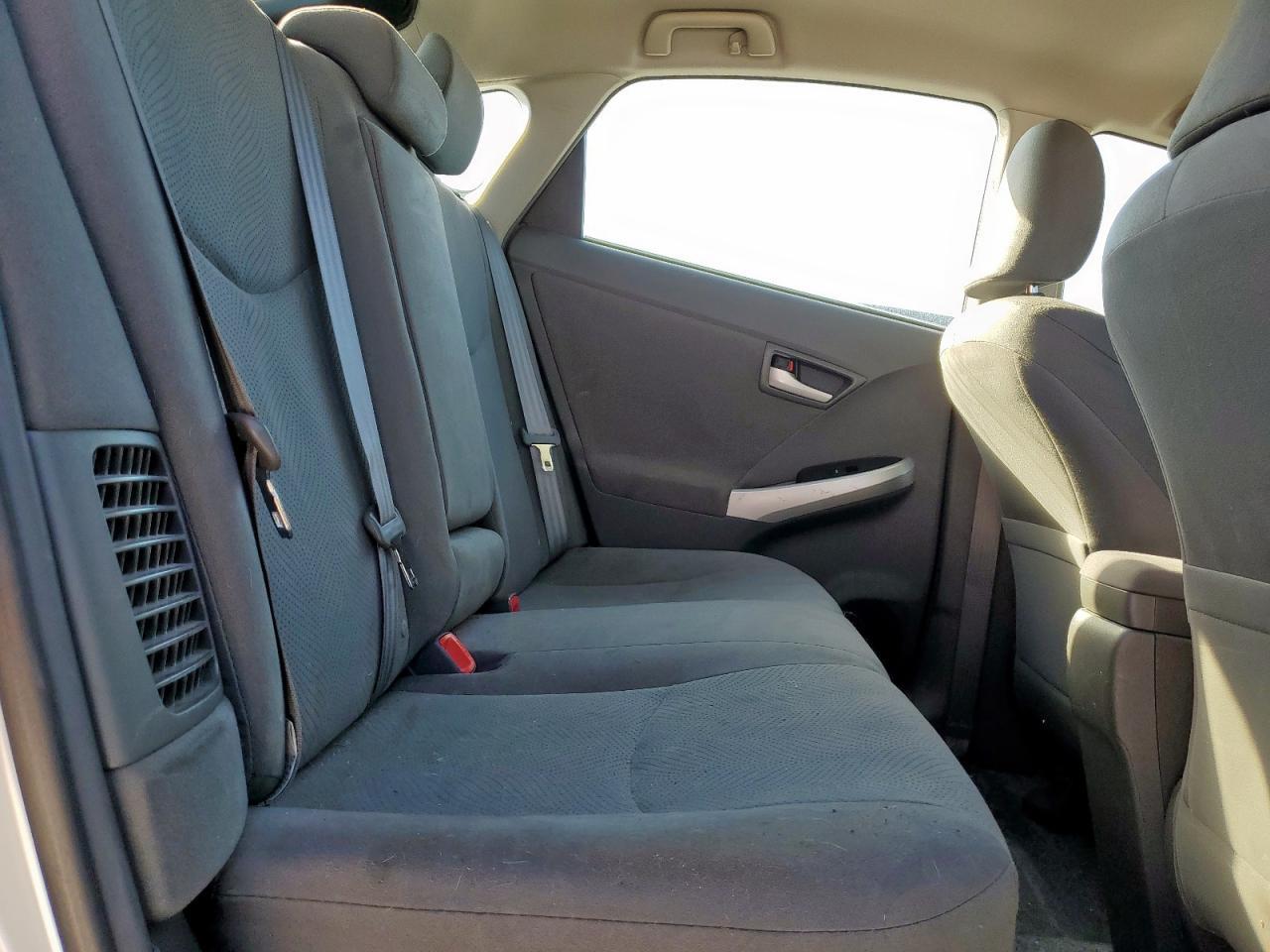 2010 TOYOTA PRIUS