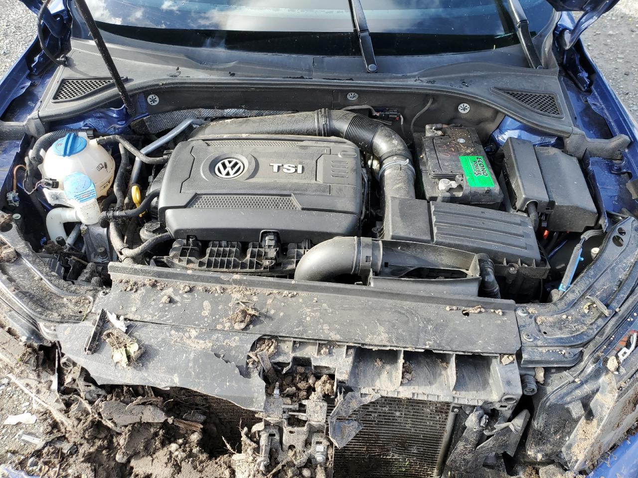 2016 VOLKSWAGEN Passat