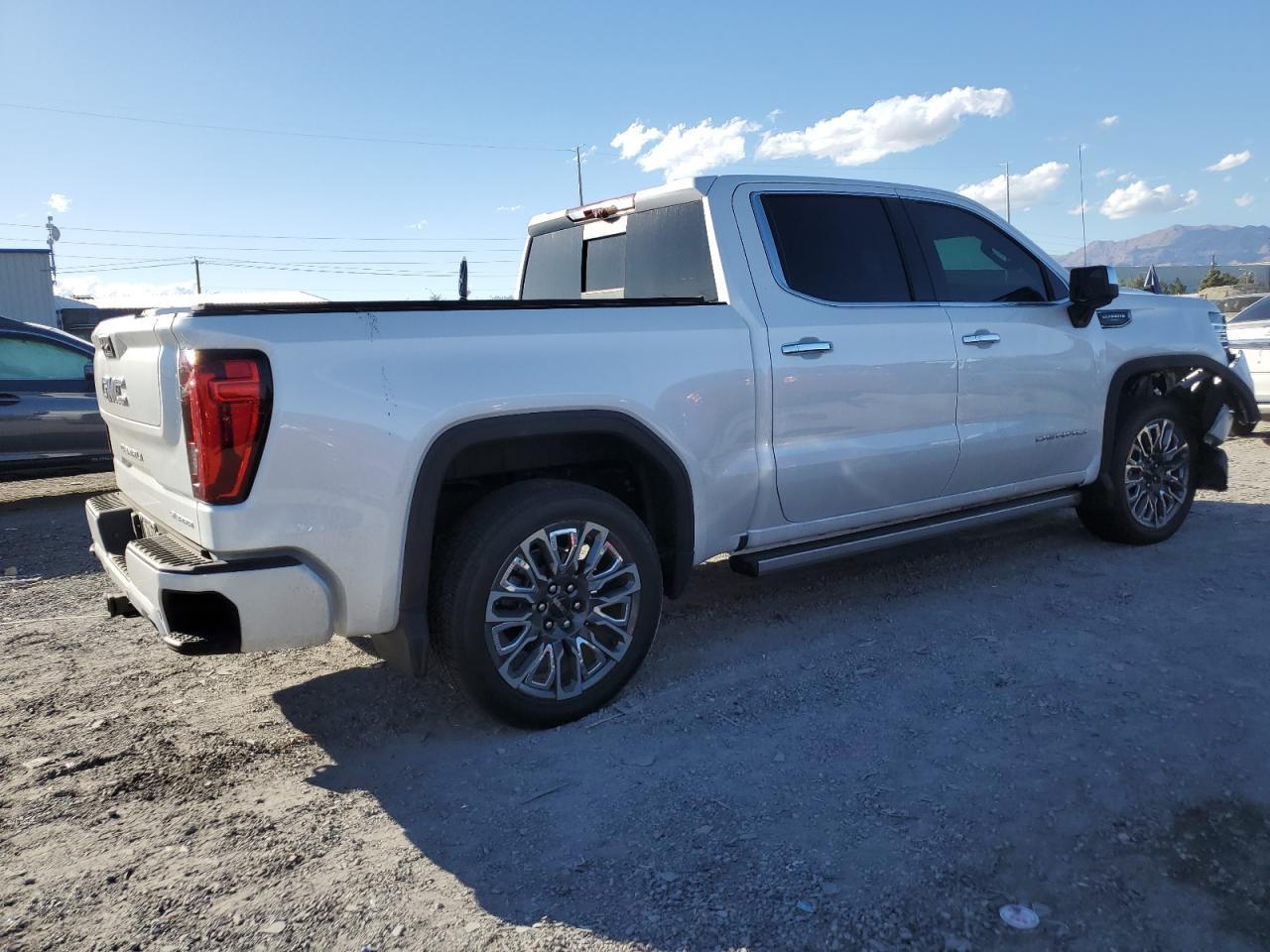 2024 GMC Sierra