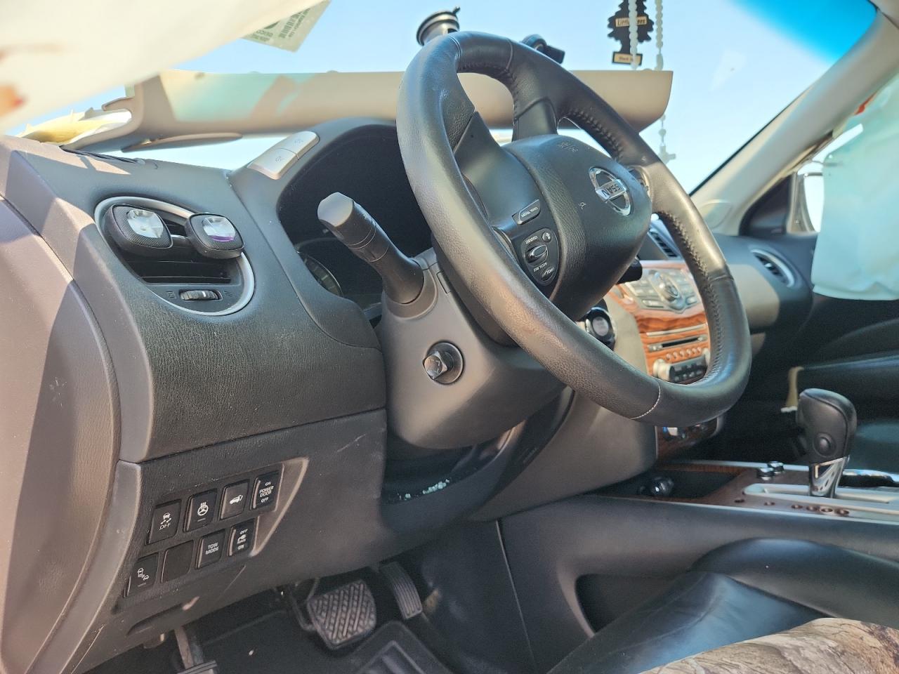 2017 NISSAN PATHFINDER