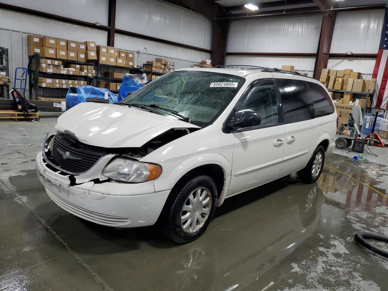 2003 CHRYSLER Town & Country