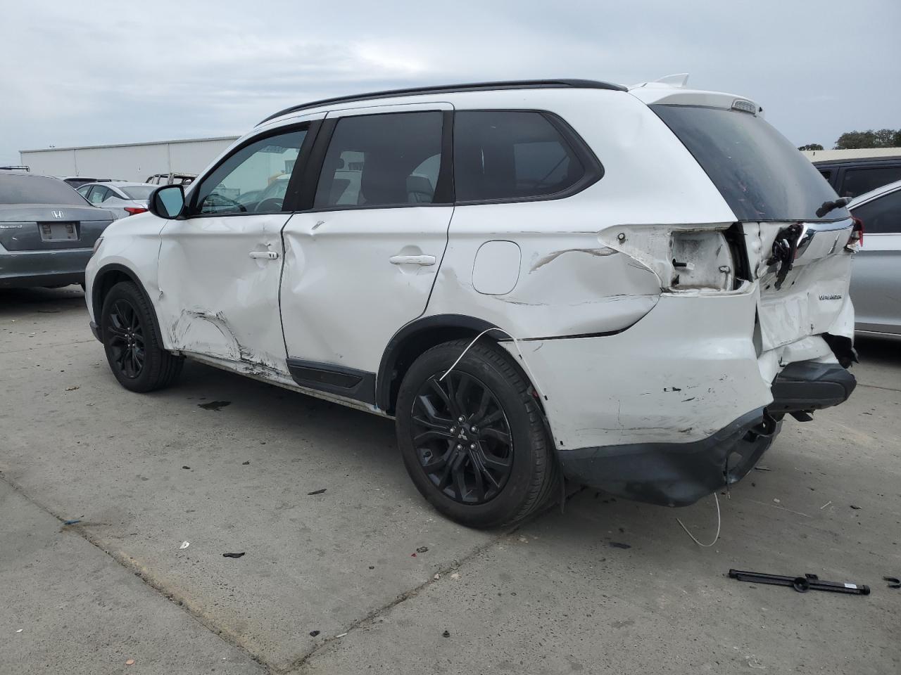 2018 MITSUBISHI outlander