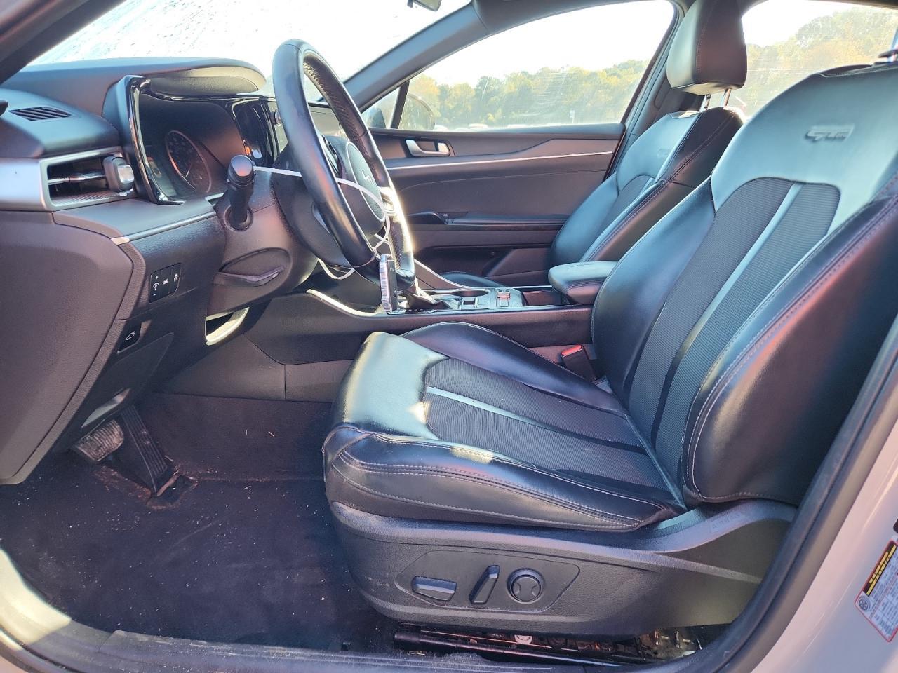 2022 KIA K5
