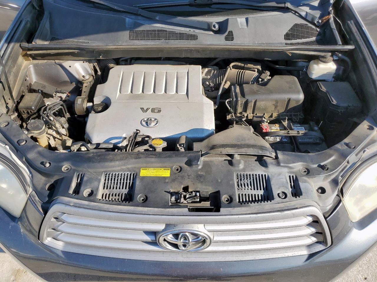 2010 TOYOTA HIGHLANDER