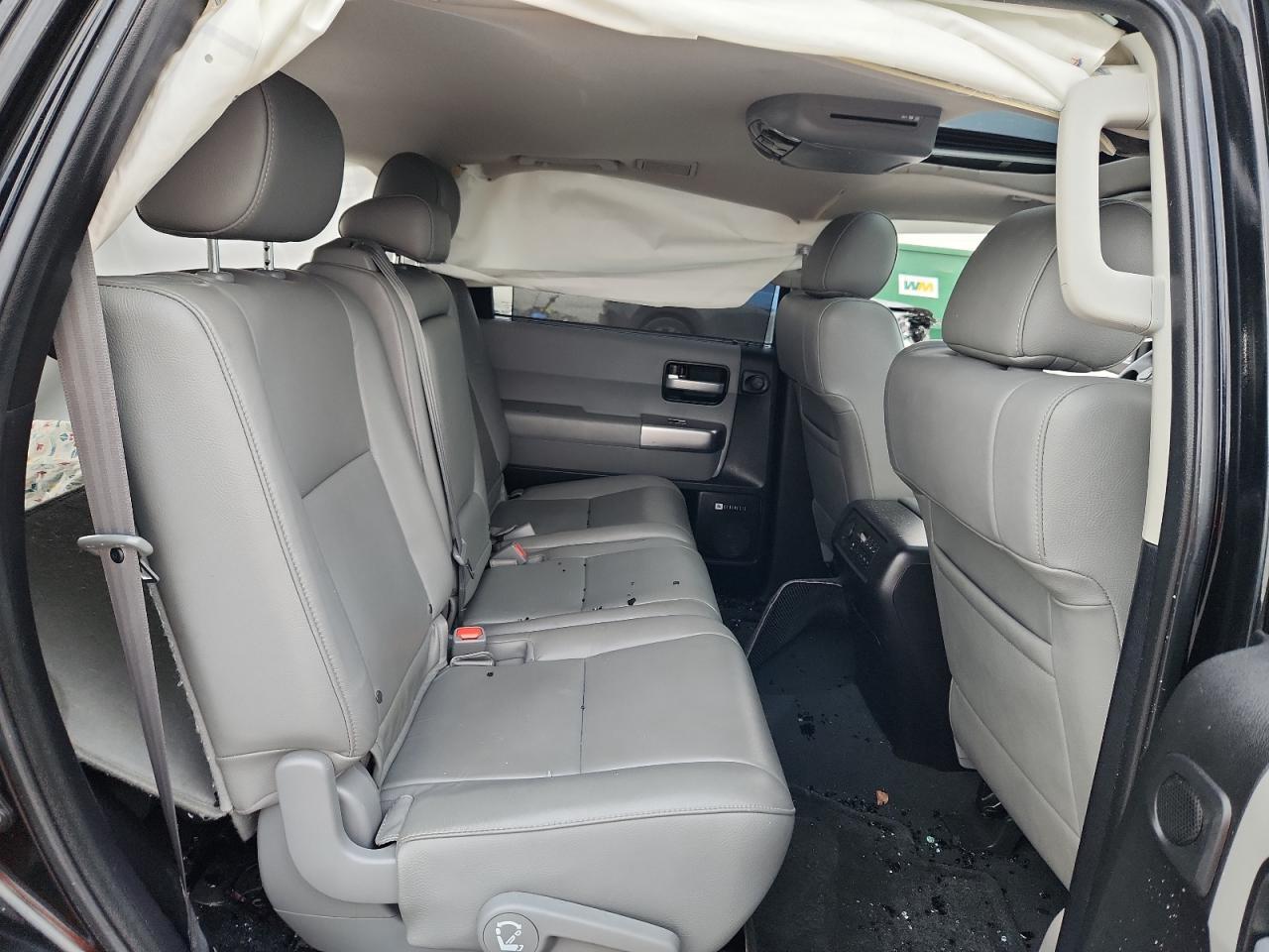 2019 TOYOTA Sequoia