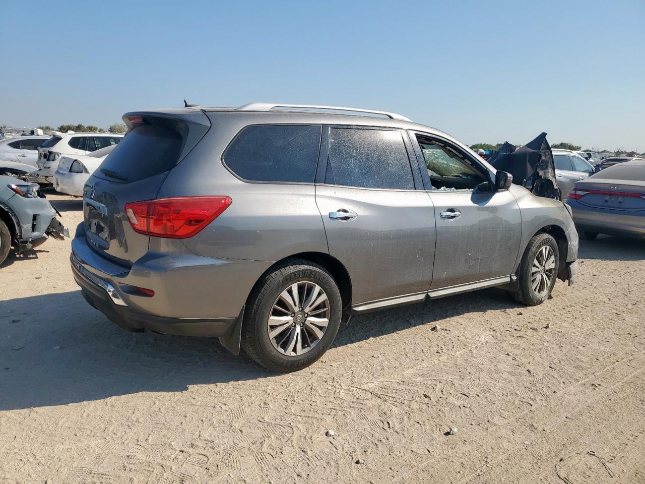 2018 NISSAN PATHFINDER