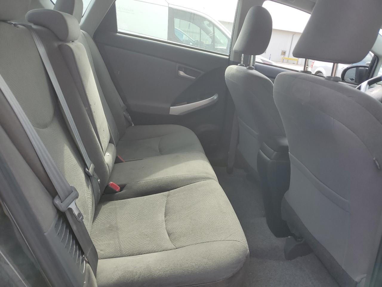 2015 TOYOTA PRIUS