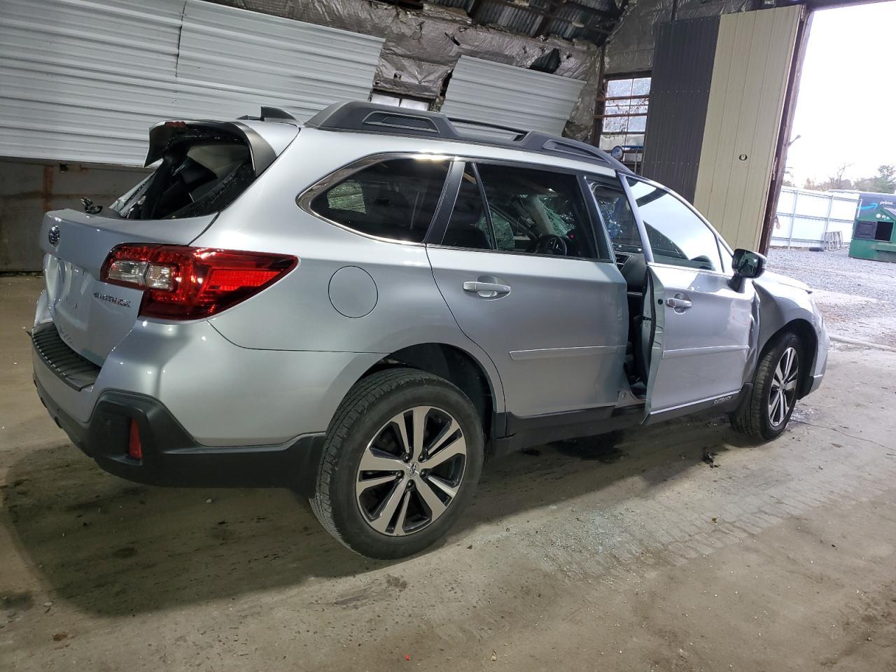 2019 SUBARU Outback